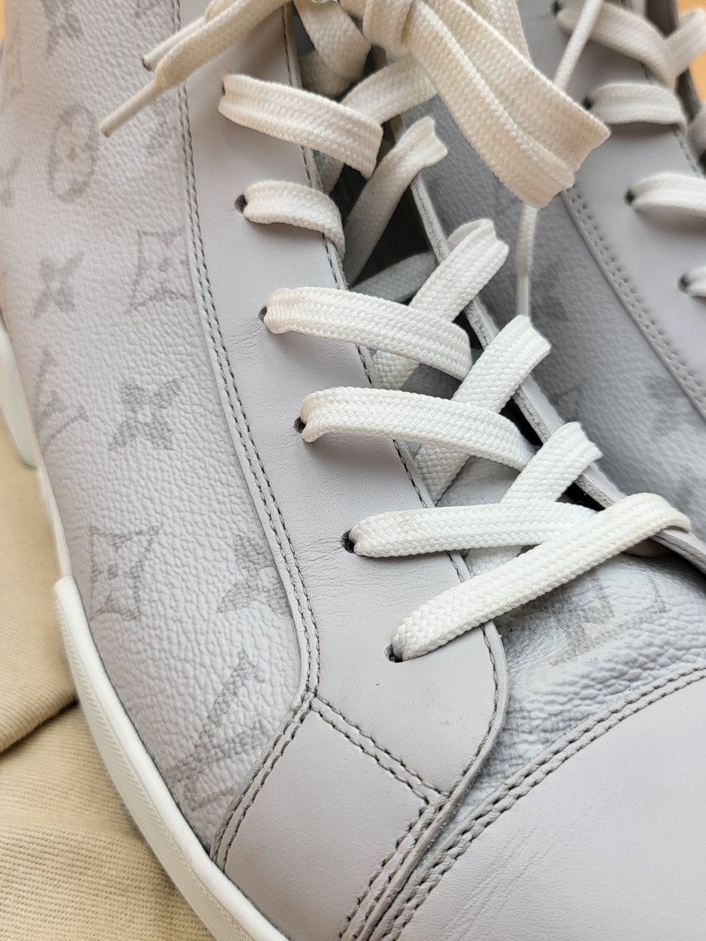 Louis Vuitton Match Up Sneaker Gray LV Monogram Leather, Authentic!! - Picture 15 of 16